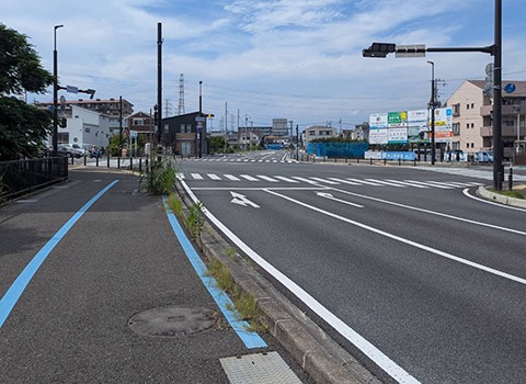 三島駅北口から直進し幸原西を左折